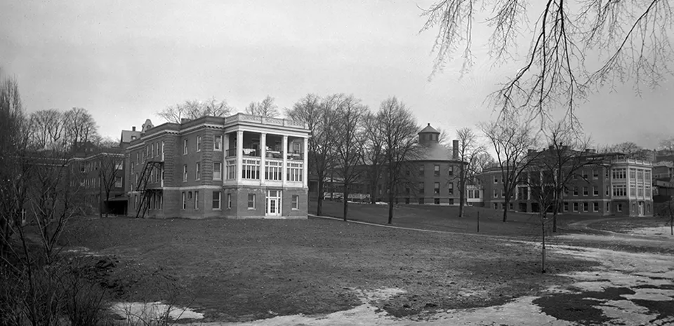 Black and white photo of Memorial Campus circa 1910